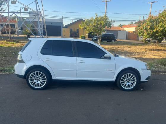 VOLKSWAGEN GOLF 2.0 MI SPORTLINE 8V FLEX 4P TIPTRONIC VOLKSWAGEN GOLF 2.0 MI SPORTLINE 8V FLEX 4P TIPTRONIC